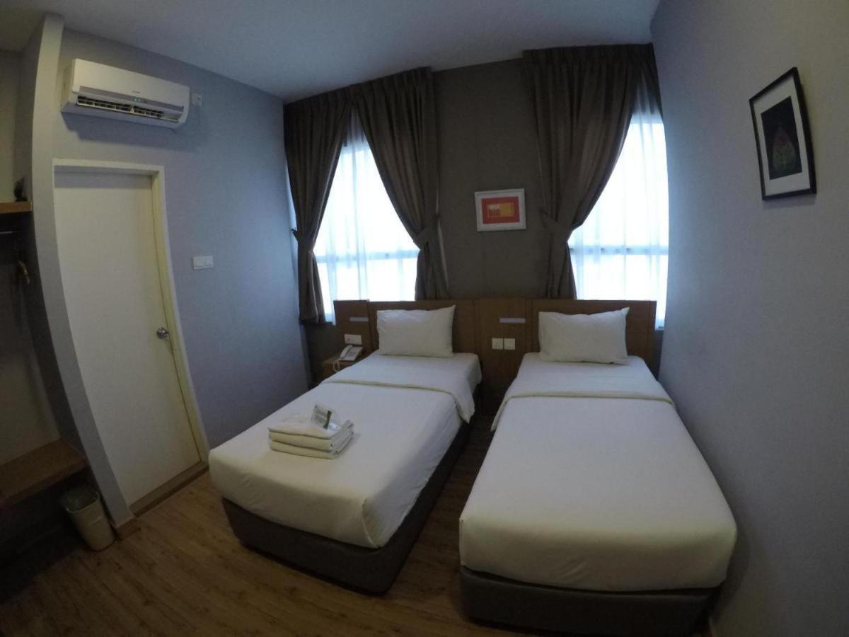 Golden Leaf Boutique Hotel Nusa Idaman Formerly Known As Ariana Hotel ยะโฮร์บาห์รู ภายนอก รูปภาพ