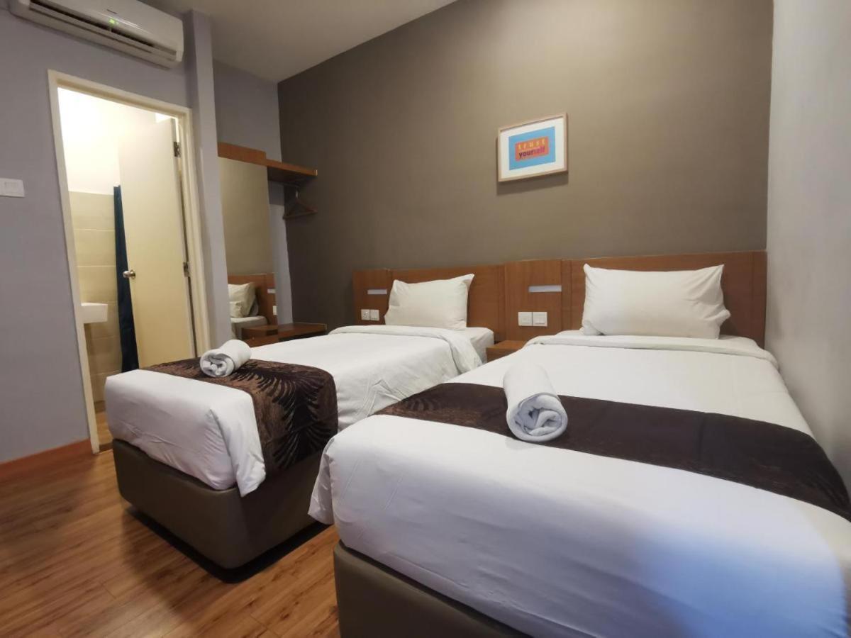 Golden Leaf Boutique Hotel Nusa Idaman Formerly Known As Ariana Hotel ยะโฮร์บาห์รู ภายนอก รูปภาพ