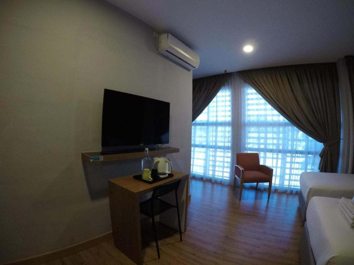 Golden Leaf Boutique Hotel Nusa Idaman Formerly Known As Ariana Hotel ยะโฮร์บาห์รู ภายนอก รูปภาพ