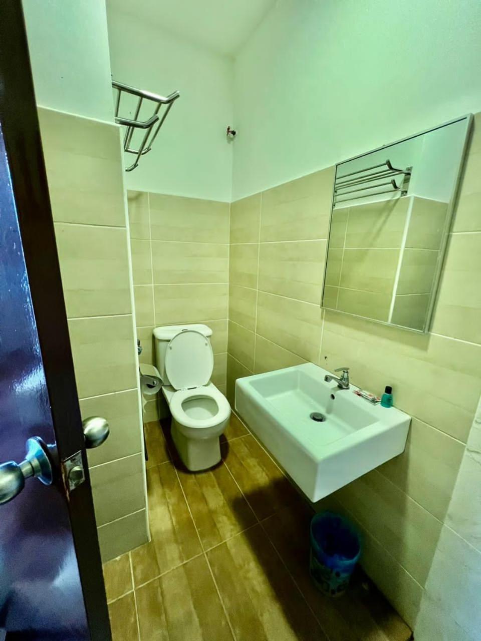 Golden Leaf Boutique Hotel Nusa Idaman Formerly Known As Ariana Hotel ยะโฮร์บาห์รู ภายนอก รูปภาพ