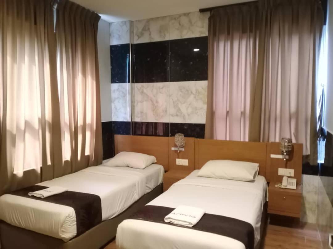 Golden Leaf Boutique Hotel Nusa Idaman Formerly Known As Ariana Hotel ยะโฮร์บาห์รู ภายนอก รูปภาพ